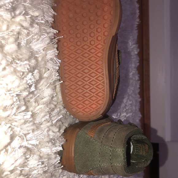 Toddler Vans Size 4.5 - Picture 2 of 3